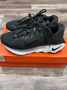 Women’s Nike Motiva